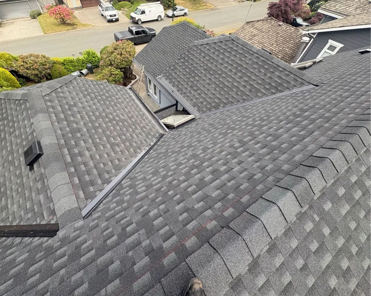 Scarlet Roofing crew working on a Vancouver home