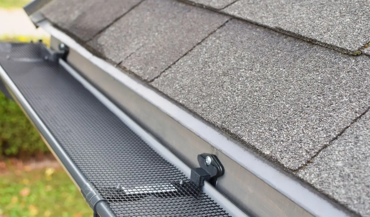 Seamless aluminium gutter system by Scarlet Roofing & Gutters