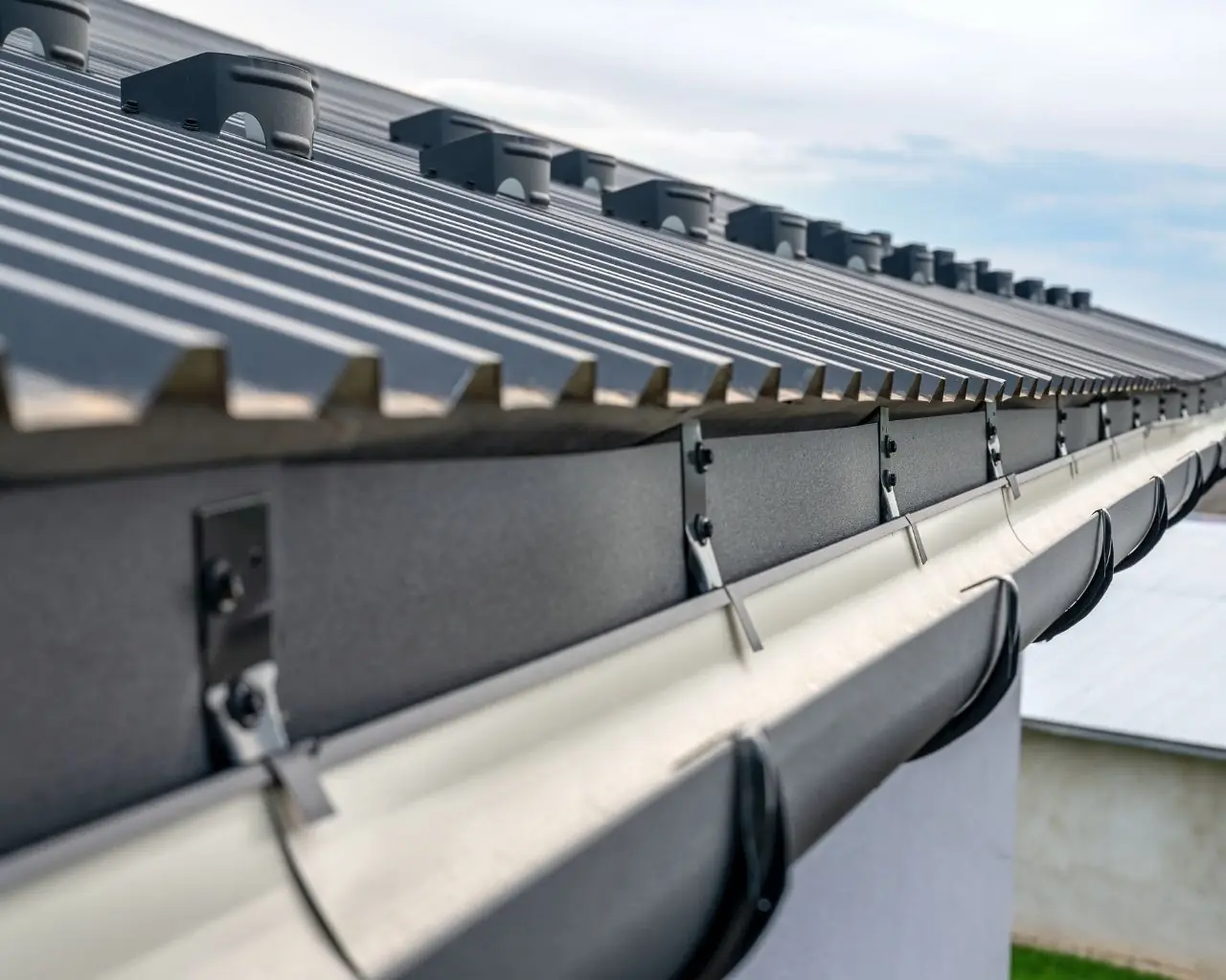 Roofing and gutter work in Maple Ridge, BC